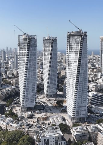 ה' באייר 10
