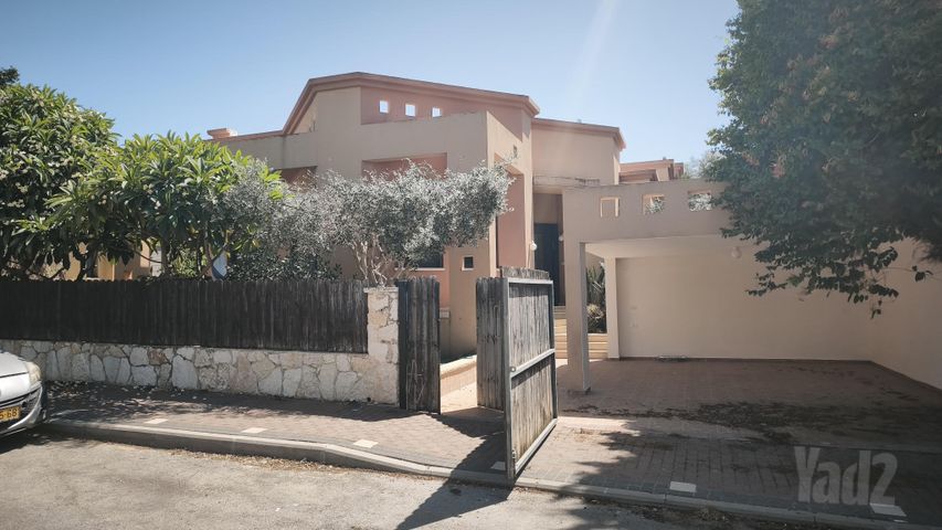 דרך השדות 1