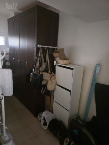 Holon, Israel 4