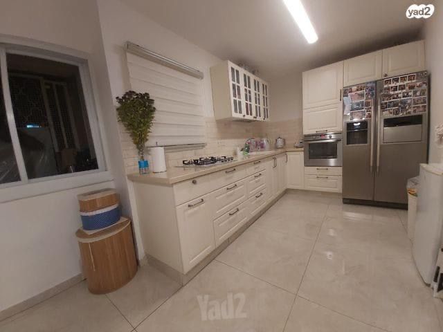חזקיה המלך 23