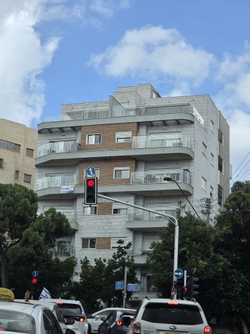 דירה, נעמ"ת, חיפה