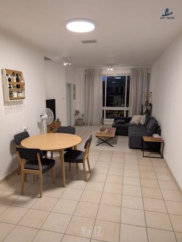 Givatayim, Israel 3