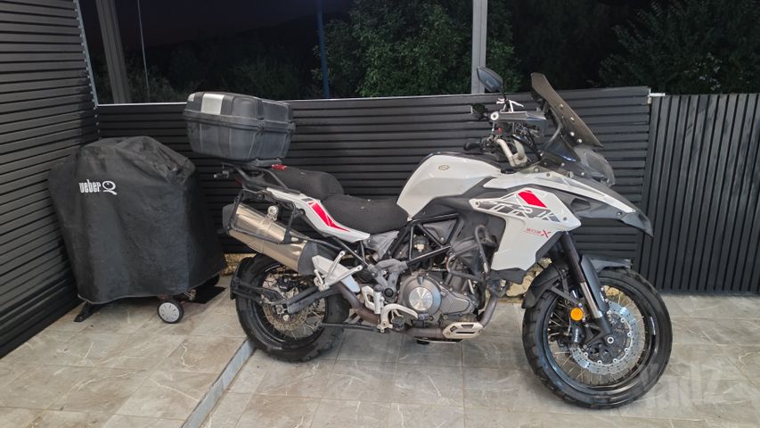 מודעת רכב בנלי TRK502X
