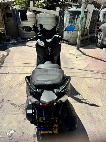 מודעת רכב סאן יאנג ג'וי-מקס Z-250