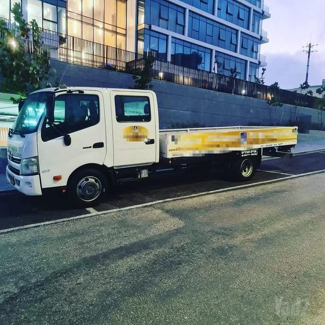 מודעת רכב טויוטה
