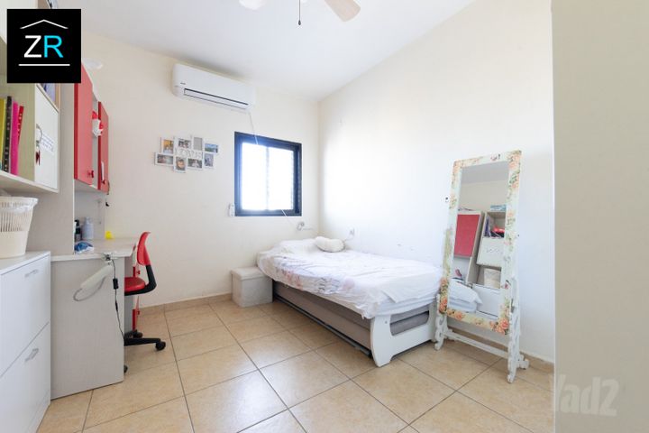 Rehovot, Israel 7