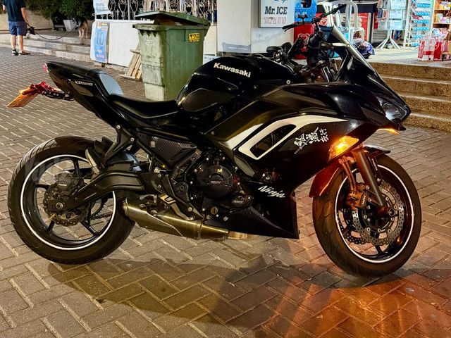 מודעת רכב קאוואסאקי נינג'ה 650