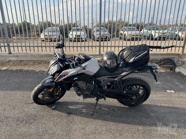 מודעת רכב KTM Naked Duke 790