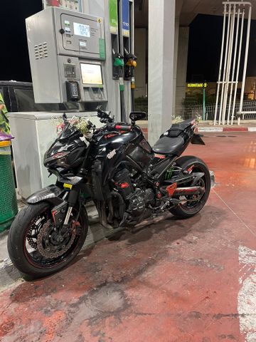 מודעת רכב קאוואסאקי Z900