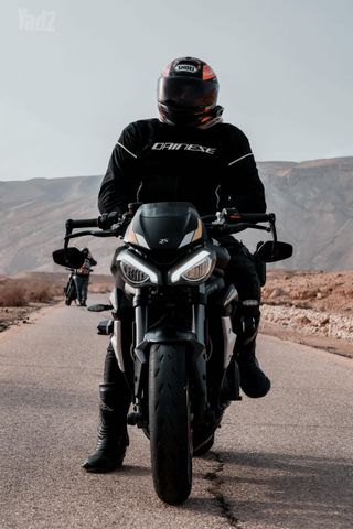 מודעת רכב טריומף Street Triple RS