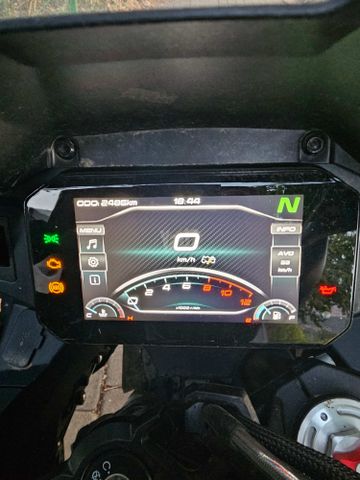 מודעת רכב CF MOTO 700MT