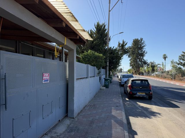 יצחק בן צבי 26