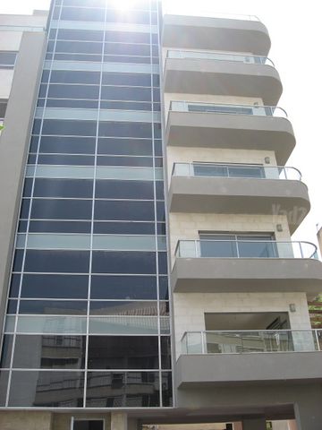 פועלי הרכבת 40