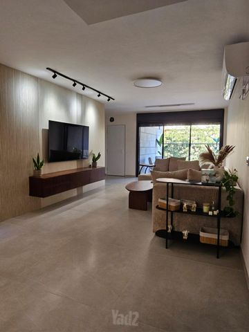 Petah Tikva, Israel 6