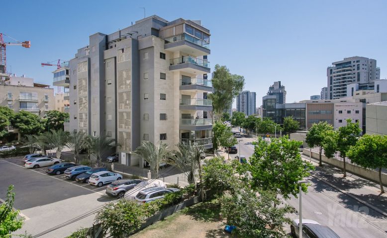 Petah Tikva, Israel 4