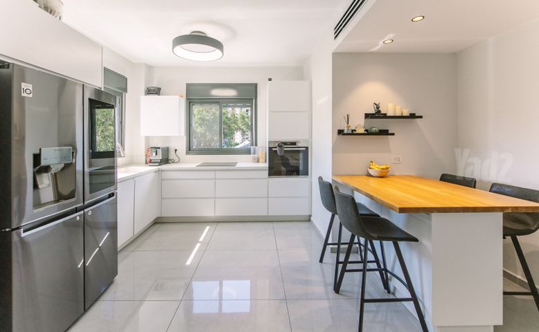 Petah Tikva, Israel 2