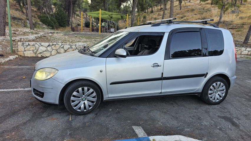 רומסטר Style אוט׳ בנזין 1.6 (105 כ״ס)