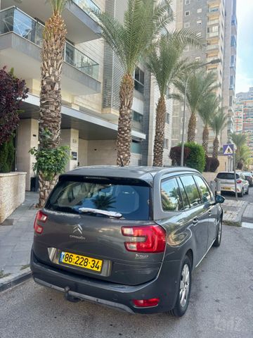 מודעת רכב סיטרואן C4 פיקאסו