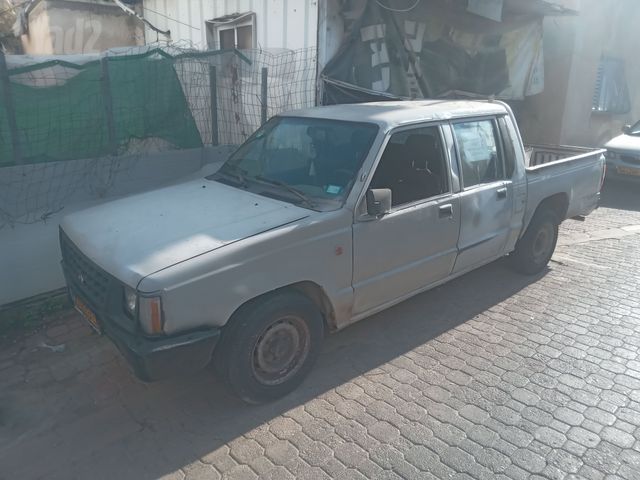 מודעת רכב מיצובישי טרייטון / L200