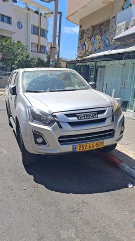 מודעת רכב איסוזו די-מקס