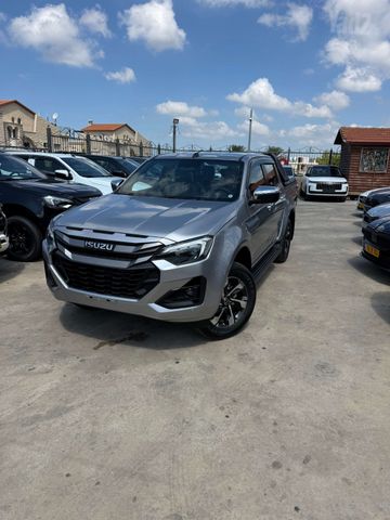 די-מקס LS Premium אוט׳ 2.2 (163 כ״ס)