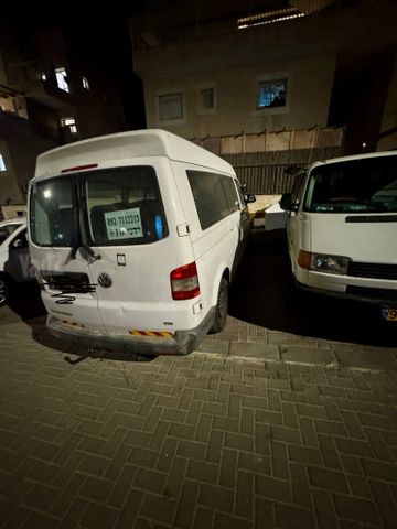 מודעת רכב פולקסווגן טרנספורטר