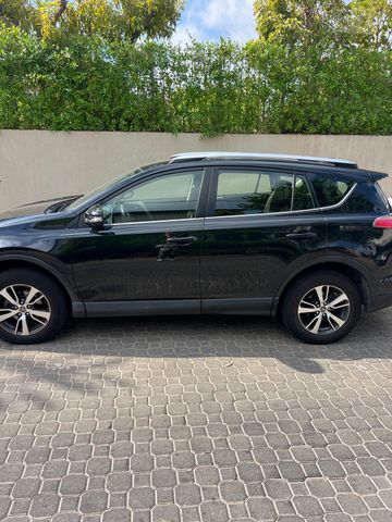 מודעת רכב טויוטה RAV4