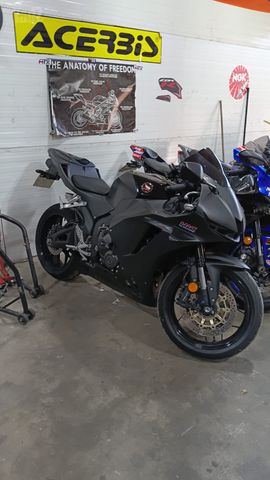 מודעת רכב הונדה CBR600RR