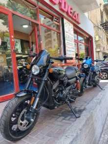 מודעת רכב הרלי דיווידסון סטריט 750