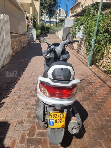 מודעת רכב סאן יאנג ג'וי רייד 200