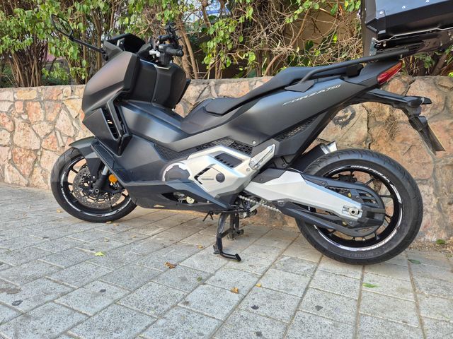 מודעת רכב הונדה FORZA750