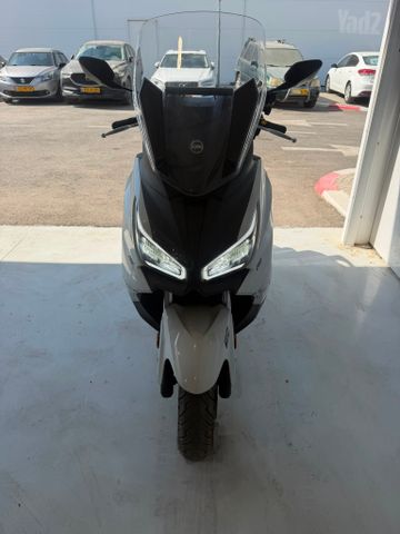 מודעת רכב סאן יאנג ג'וי-מקס Z-250