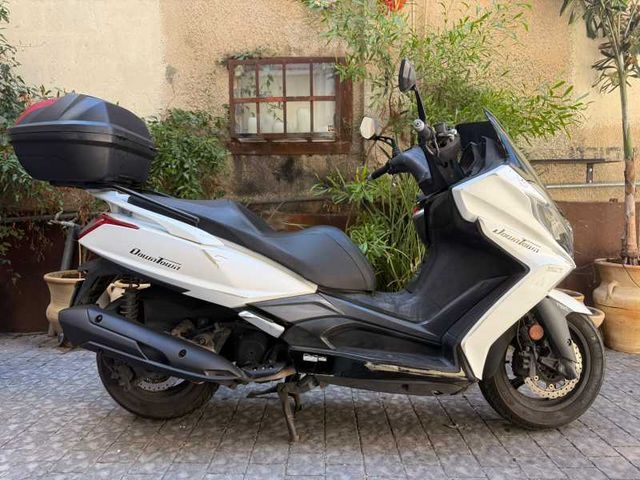 מודעת רכב קימקו דאון-טאון 250
