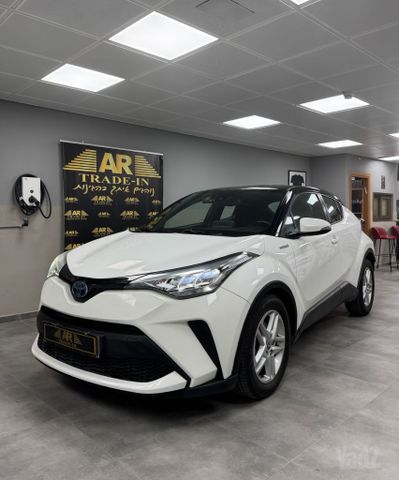 מודעת רכב טויוטה C-HR