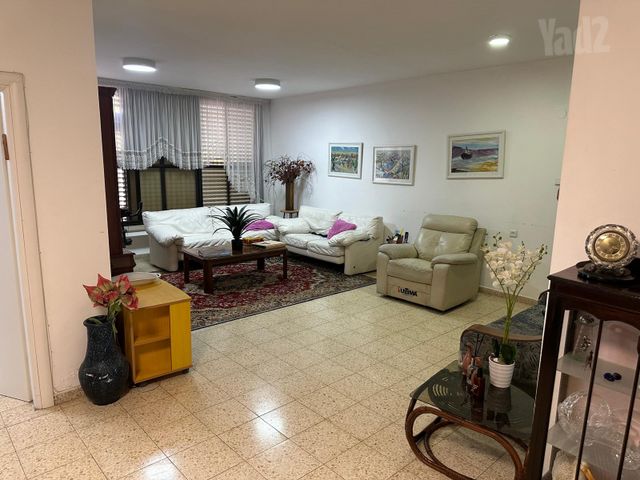 שדרות וייצמן 10