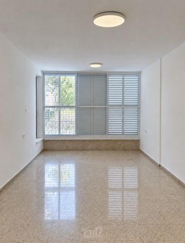 המגינים 10