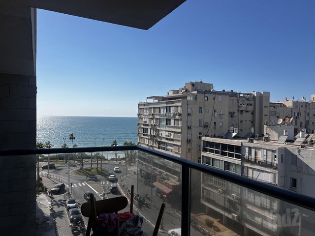 רוטשילד 4