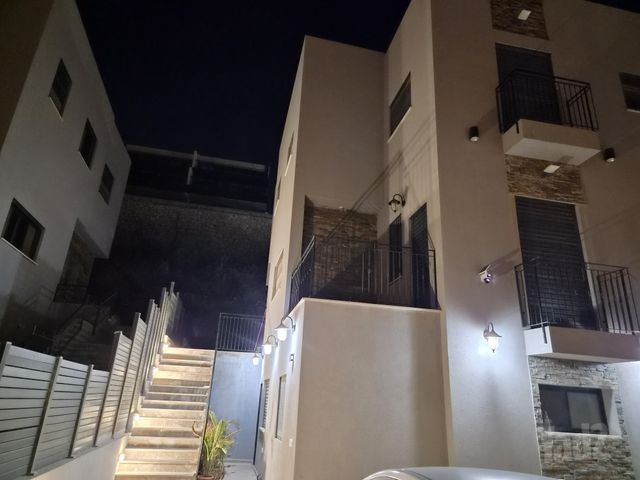 האלון 14