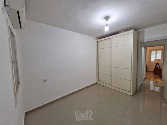 Rehovot, Israel 7