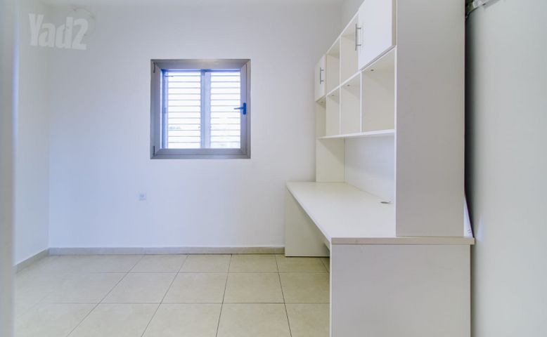 Petah Tikva, Israel 5