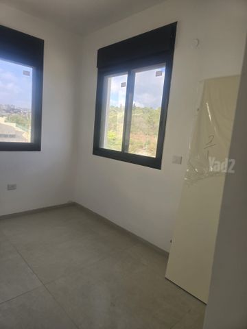 שדרות יצחק רבין 11