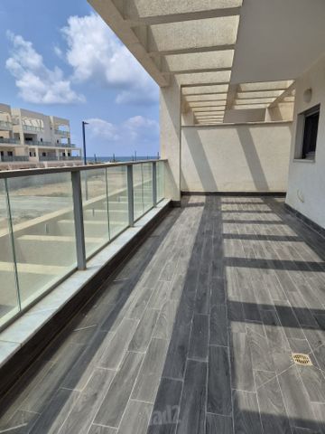 אלאמואג' 12