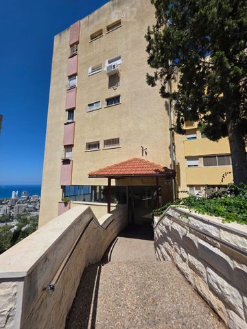 שניים בנובמבר 16