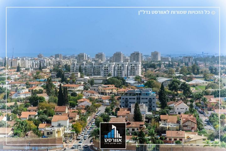 השקד 