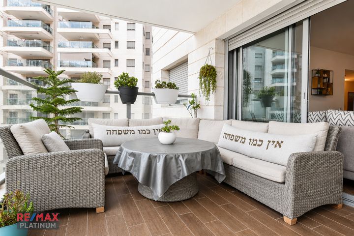 Petah Tikva, Israel 3
