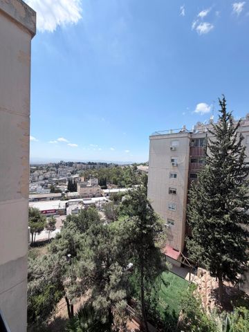 הפסגות 