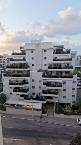 יוסף נקר 