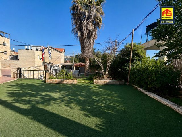 מבוא תדהר 