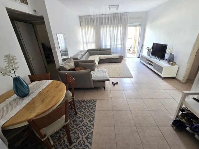 Petah Tikva, Israel 3