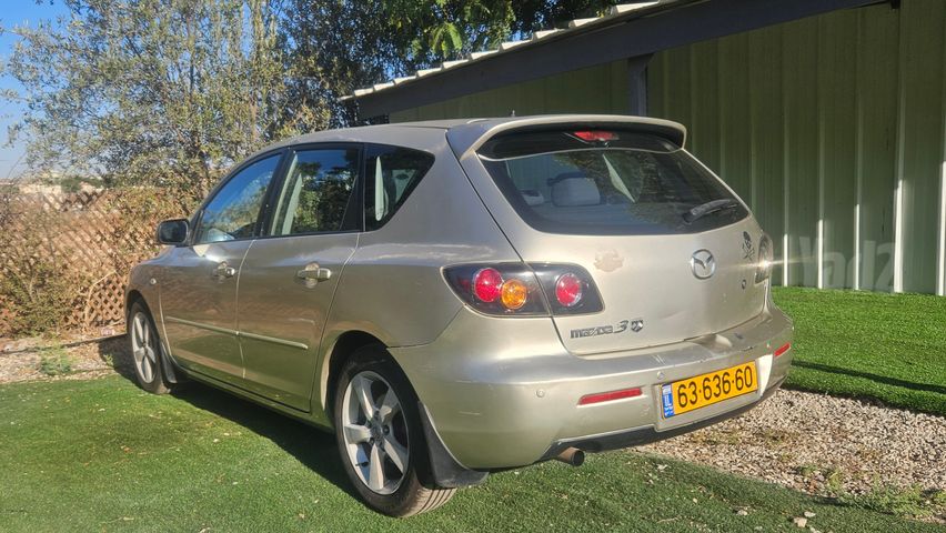 מודעת רכב מאזדה 3